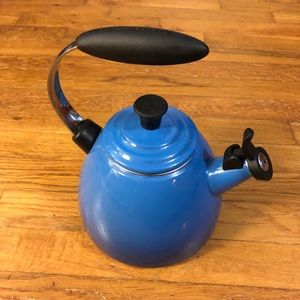 Le Creuset Halo 1.6 Quart Kettle Marseille Blue